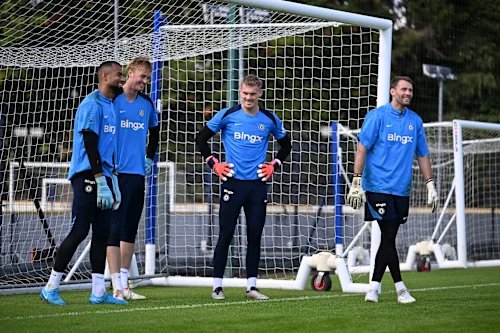 Robert Sánchez discussing goalkeeper competition and teamwork at Chelsea, emphasizing the strong bond within the squad and their shared drive for success.